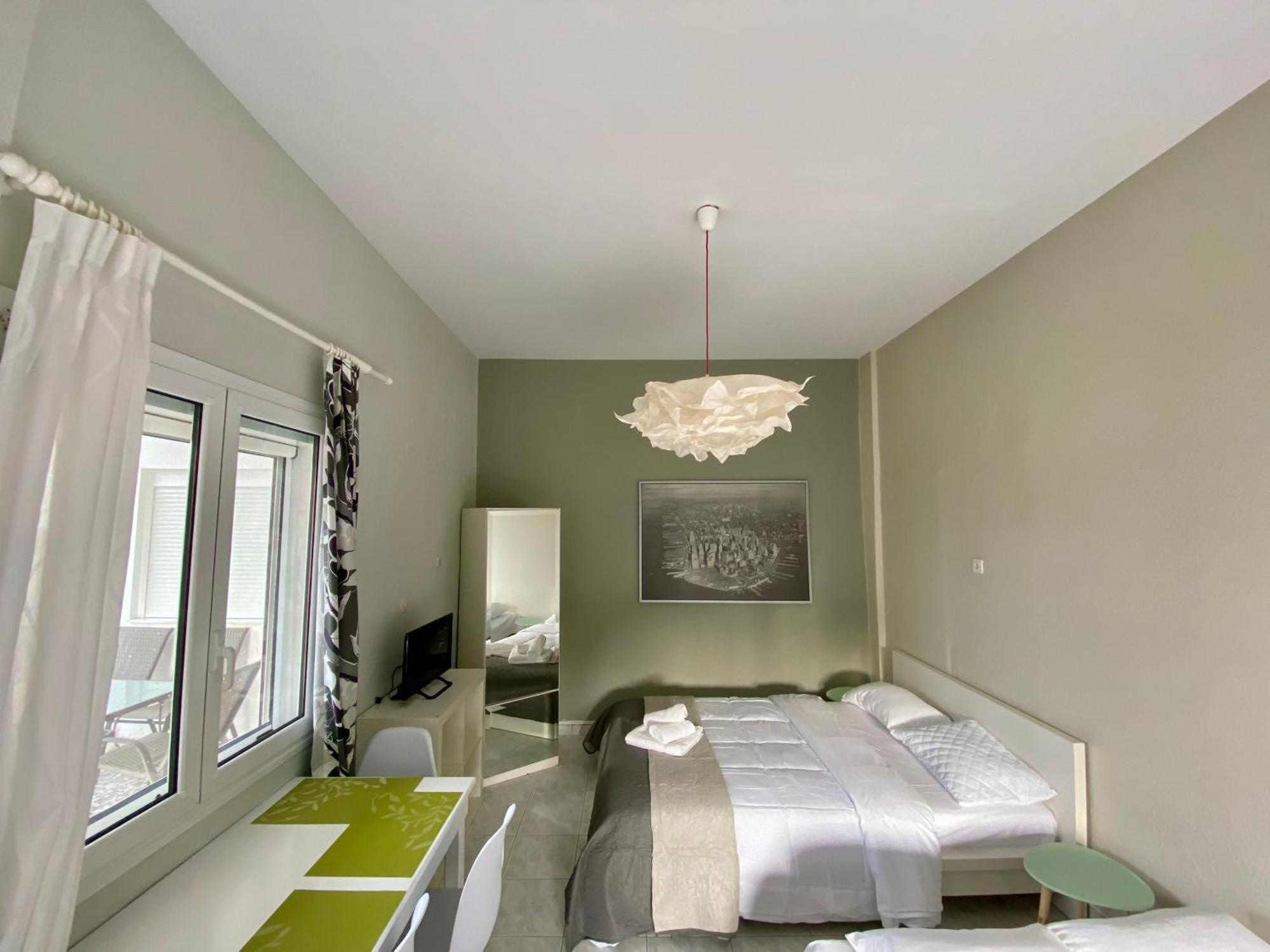Venice Studios & Apartments Stavros  Extérieur photo